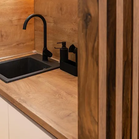 公寓 Cro.lo Modern Retreat 斯普利特