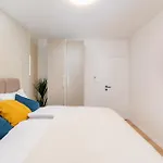 Апартаменты Cro.lo Modern Retreat *