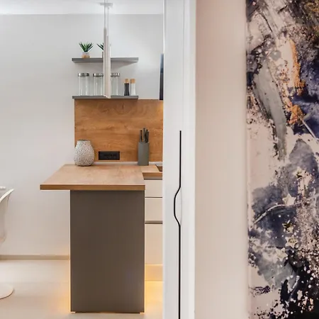 Lägenhet Cro.lo Modern Retreat